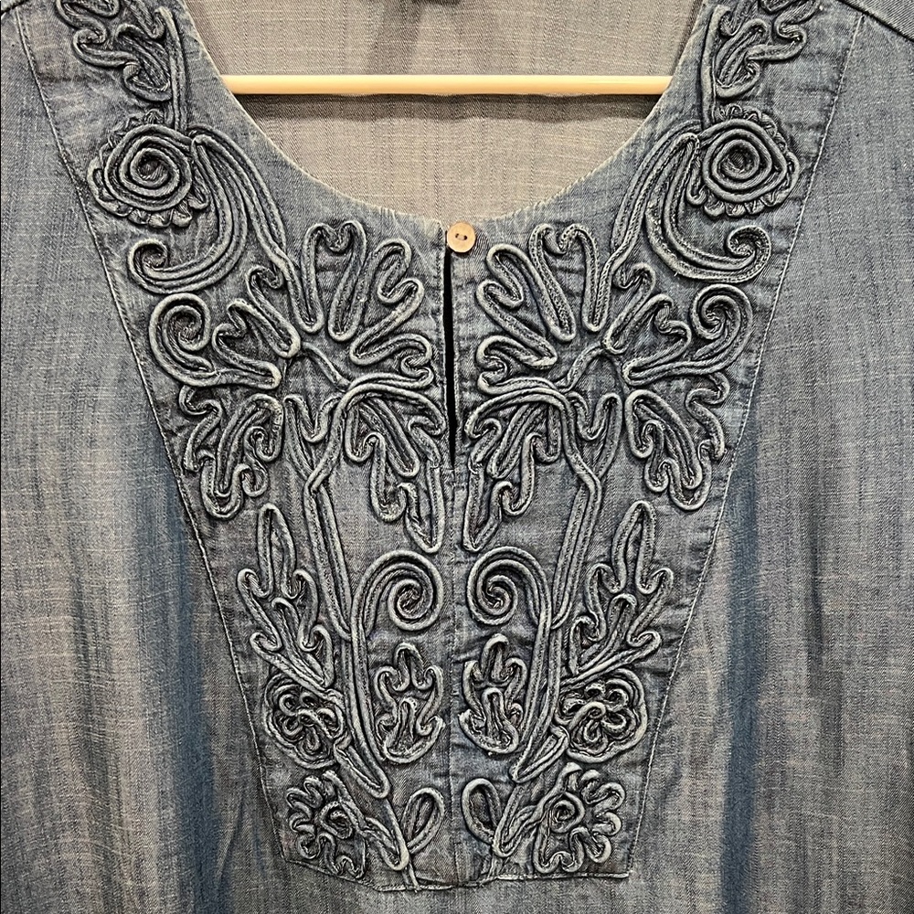 J.Jill Blue Demin Embroidered Top Tunic - Picture 3 of 3
